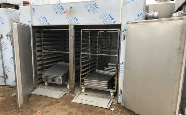 高溫烘箱是怎么選擇的？它要注意這些內(nèi)容！